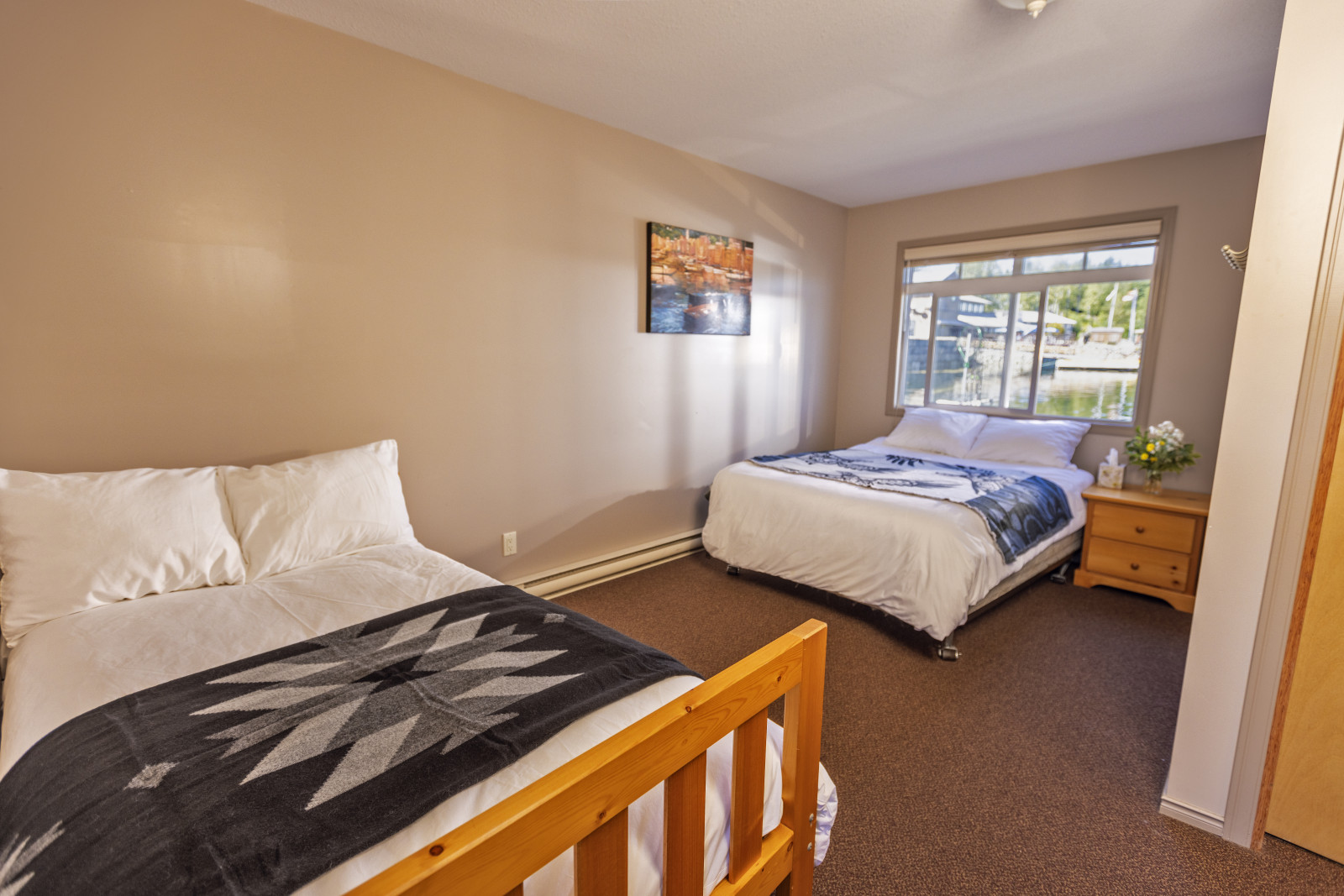 Floathouse bedroom_2